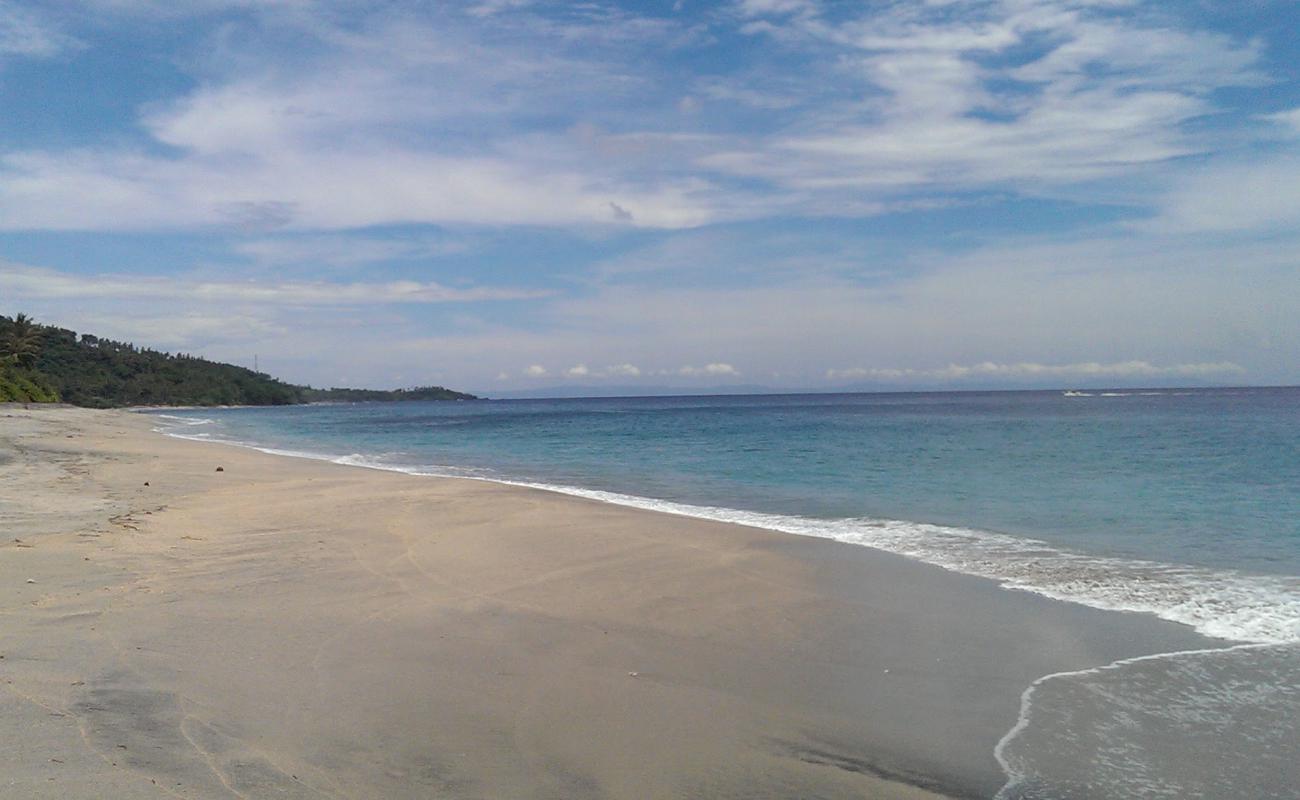 Photo de Ludmila Beach avec sable beige de surface
