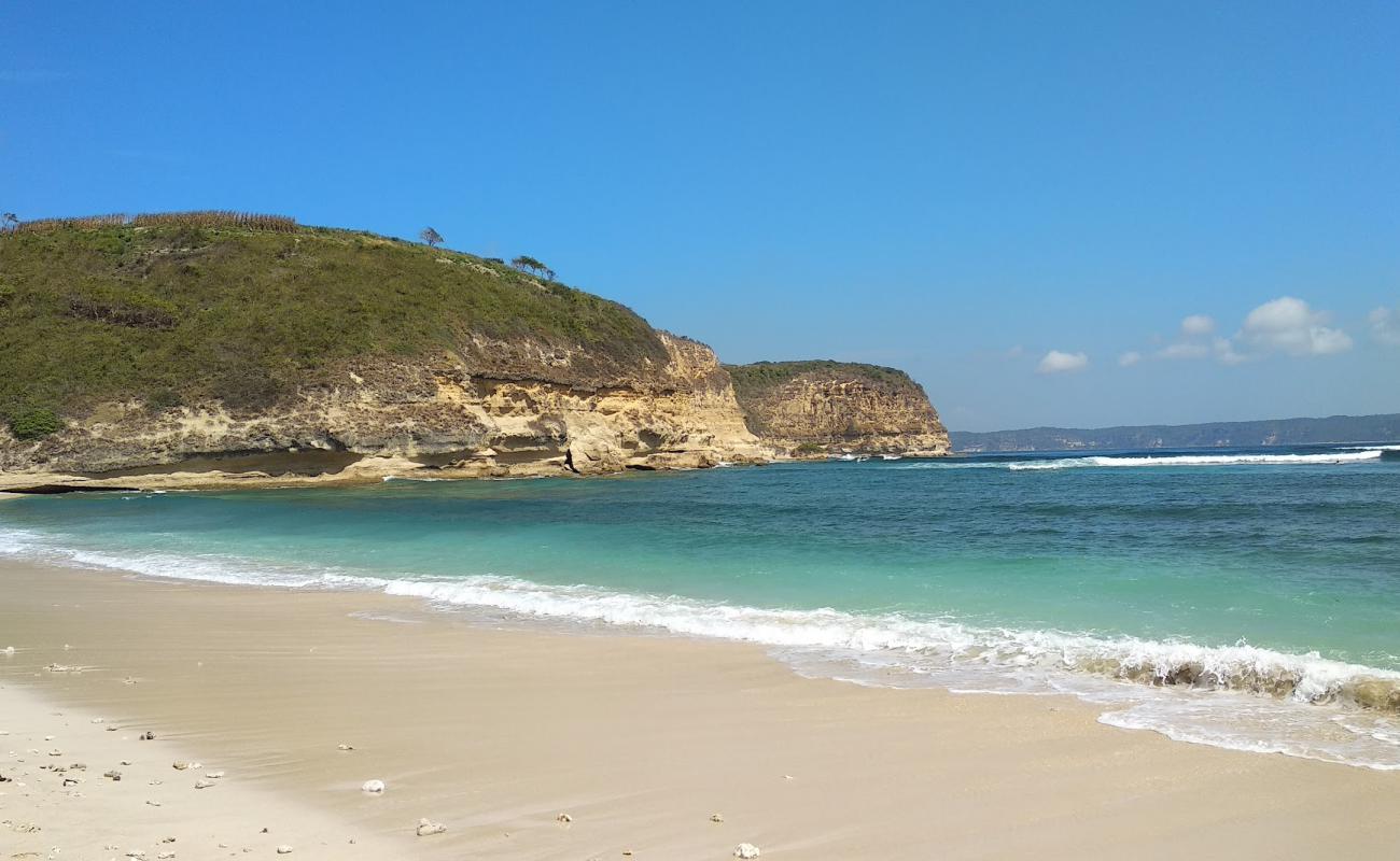 Photo de Paradise Beach avec sable beige de surface