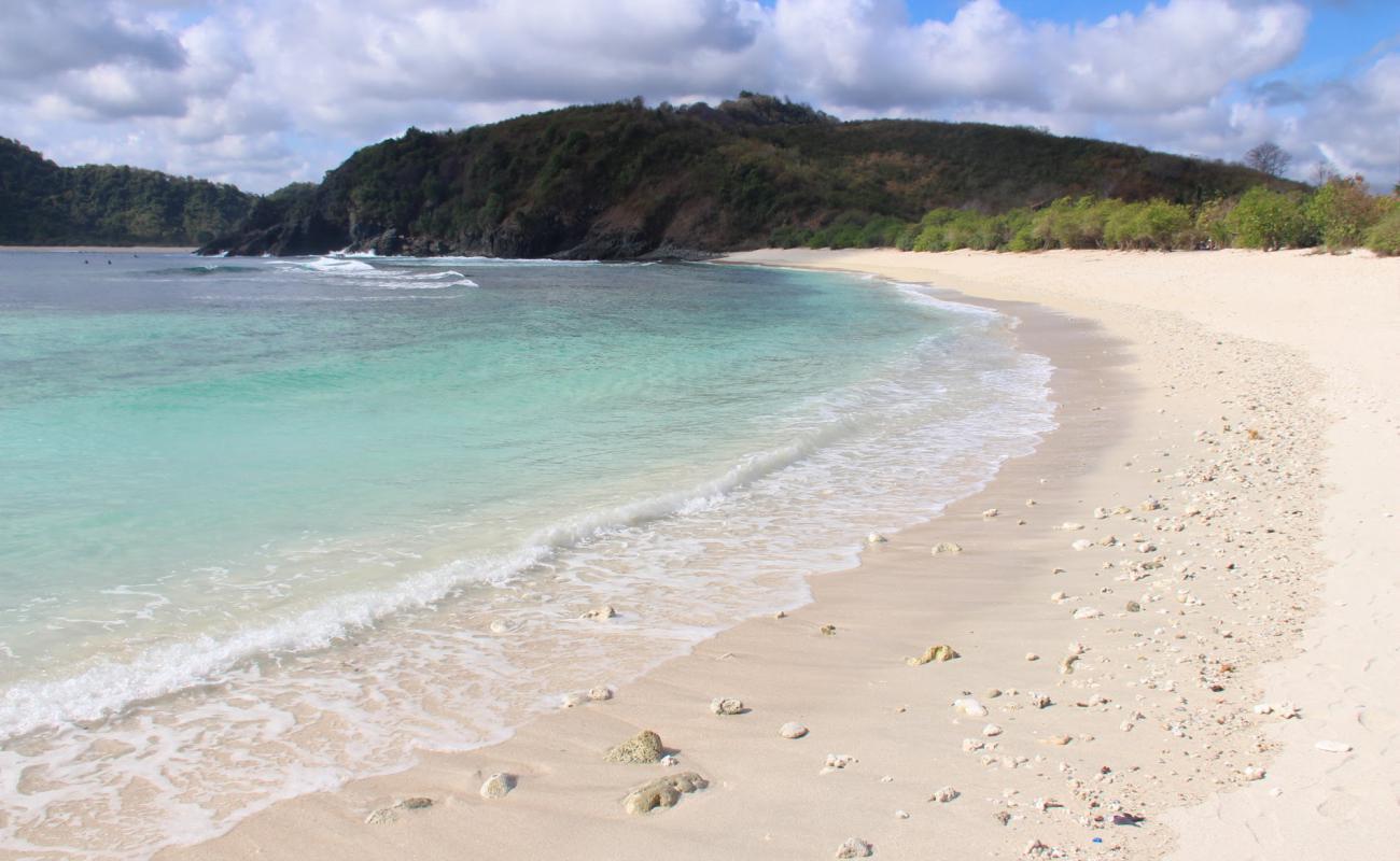 Photo de Semeti Beach avec sable lumineux de surface