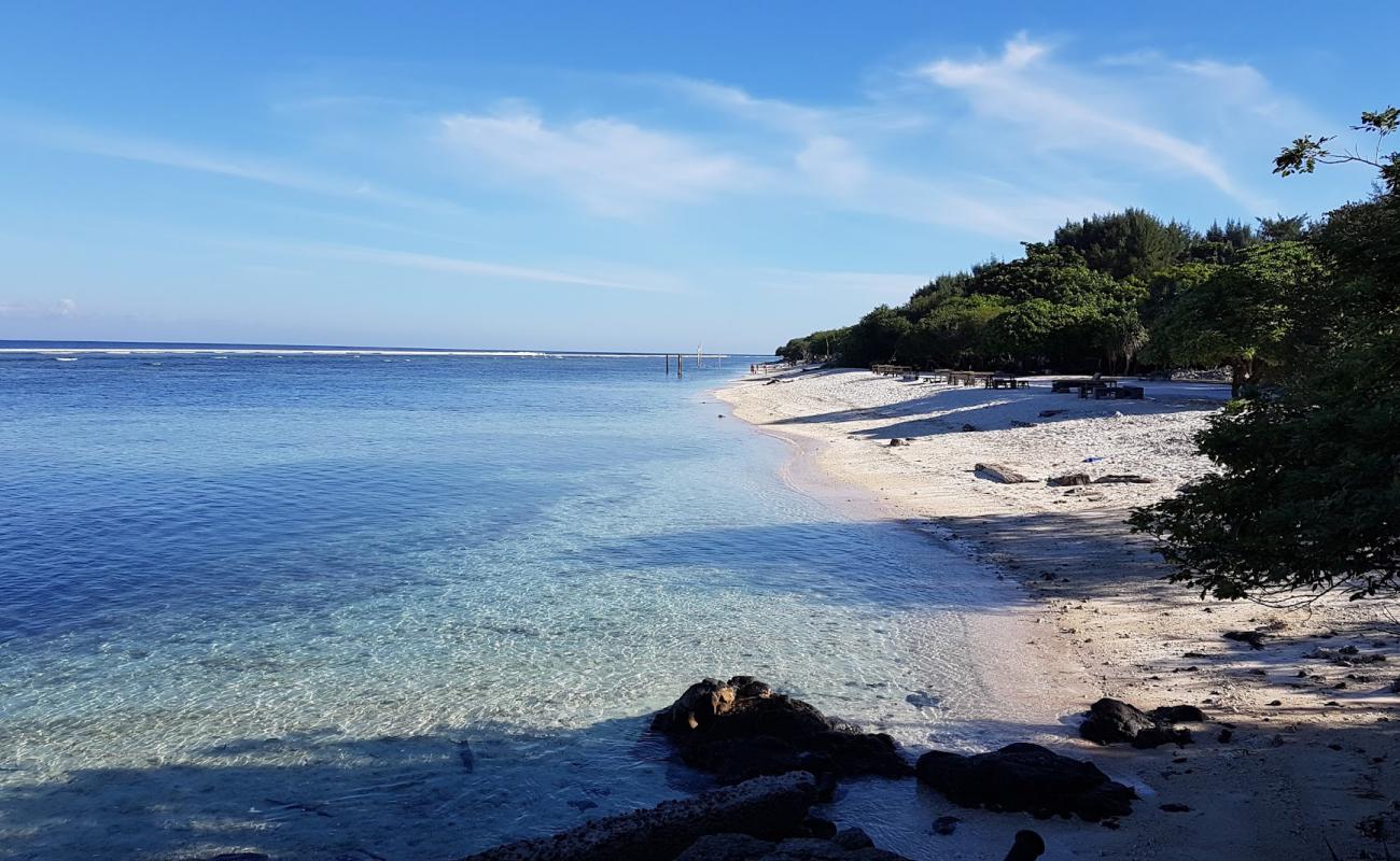 Photo de Gili Trawangan Sunset Beach avec sable beige de surface