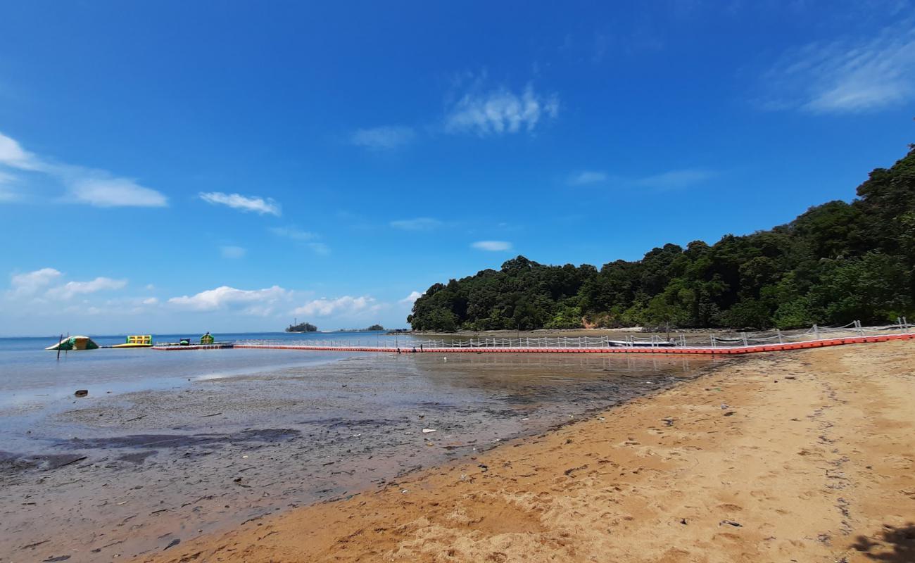 Photo de Nongsa Beach avec sable lumineux de surface