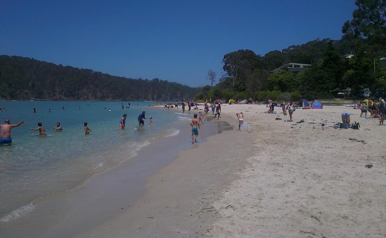 Photo de Pambula Beach avec sable lumineux de surface