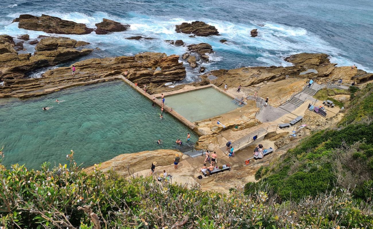Photo de Bermagui Blue Pool avec surface béton pavée de surface