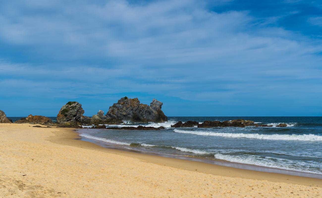 Photo de Haywards Beach avec sable beige de surface