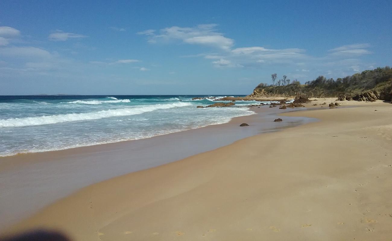 Photo de Duesburys Beach avec sable lumineux de surface