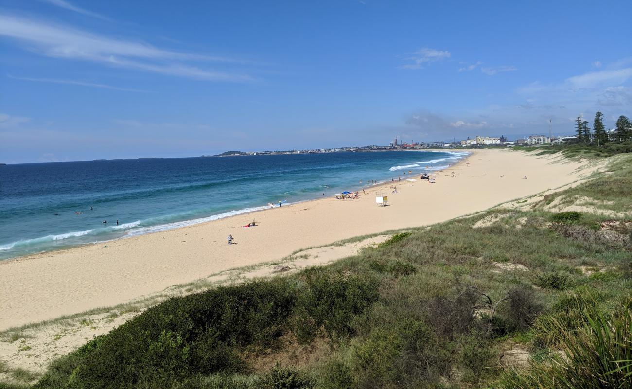 Photo de Wollongong Beach avec sable beige de surface