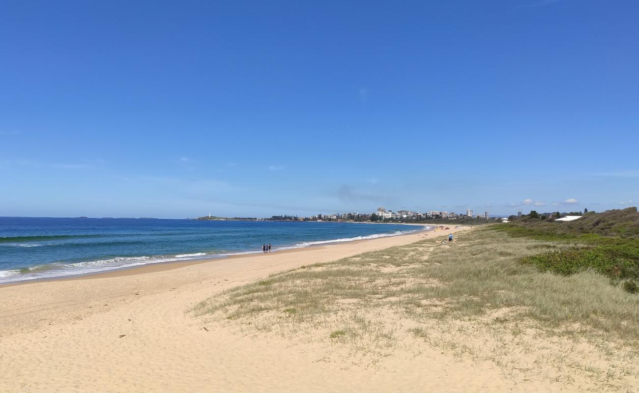 Photo de Fairy Meadow Beach avec sable fin et lumineux de surface