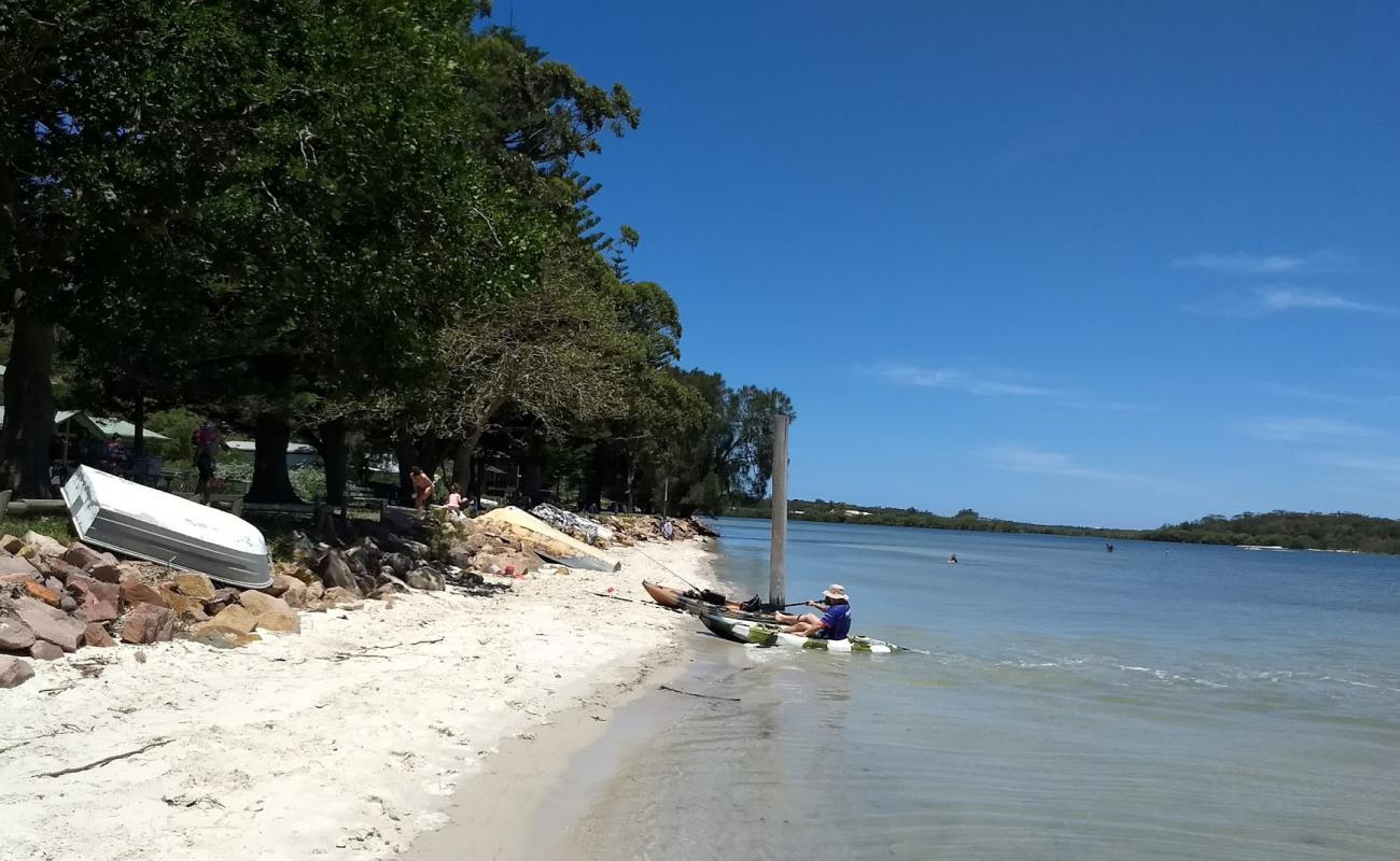 Photo de Taylors Beach avec sable lumineux de surface