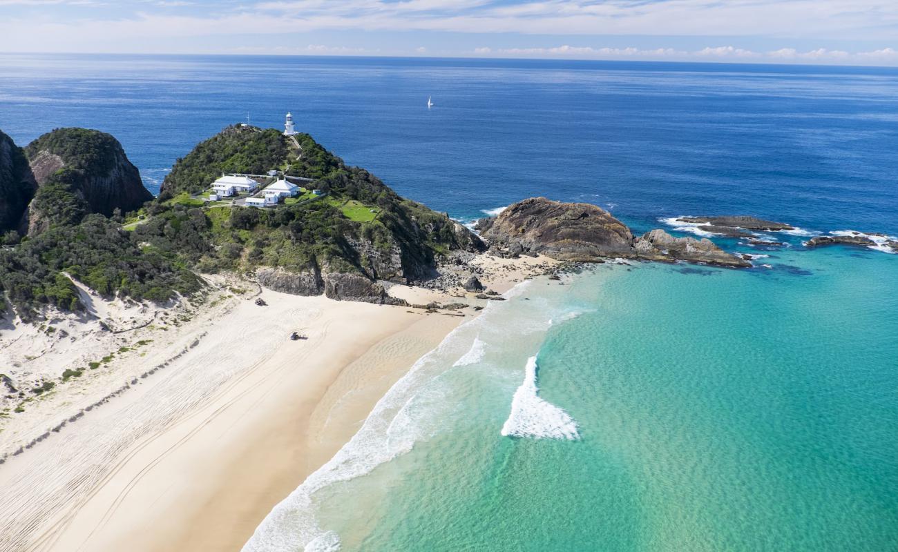 Photo de Lighthouse Beach avec sable fin et lumineux de surface