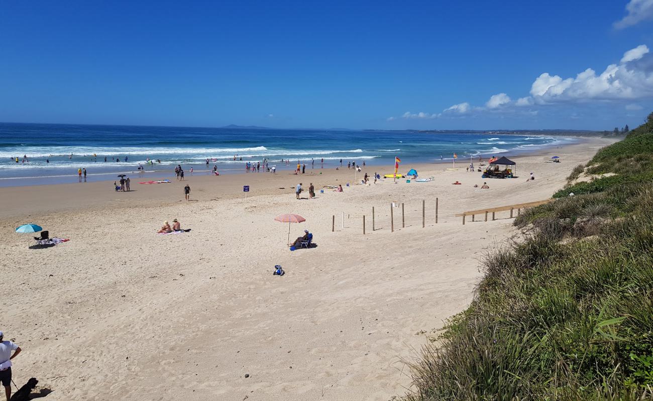Photo de Old Bar Beach avec sable beige de surface