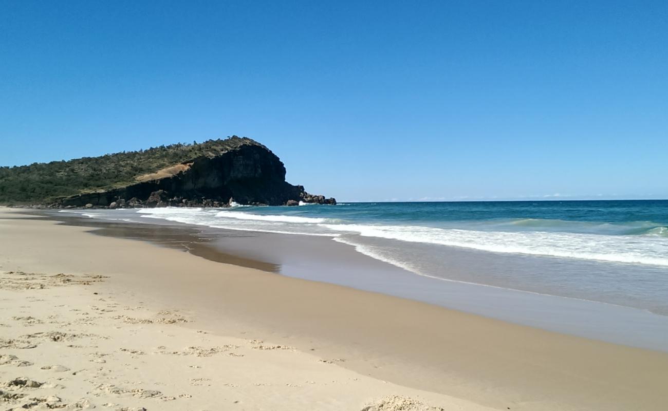 Photo de Grants Beach avec sable fin et lumineux de surface