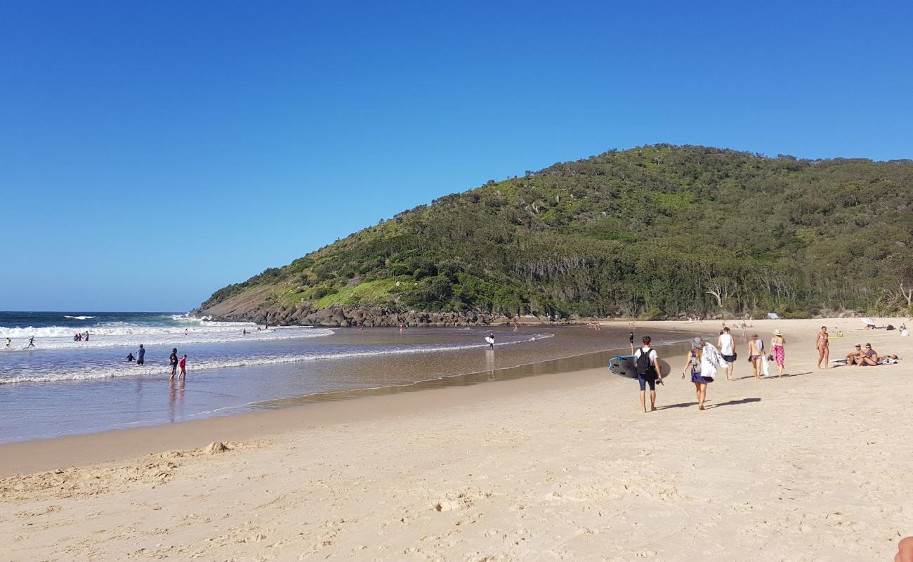 Photo de Connors Beach avec sable fin et lumineux de surface