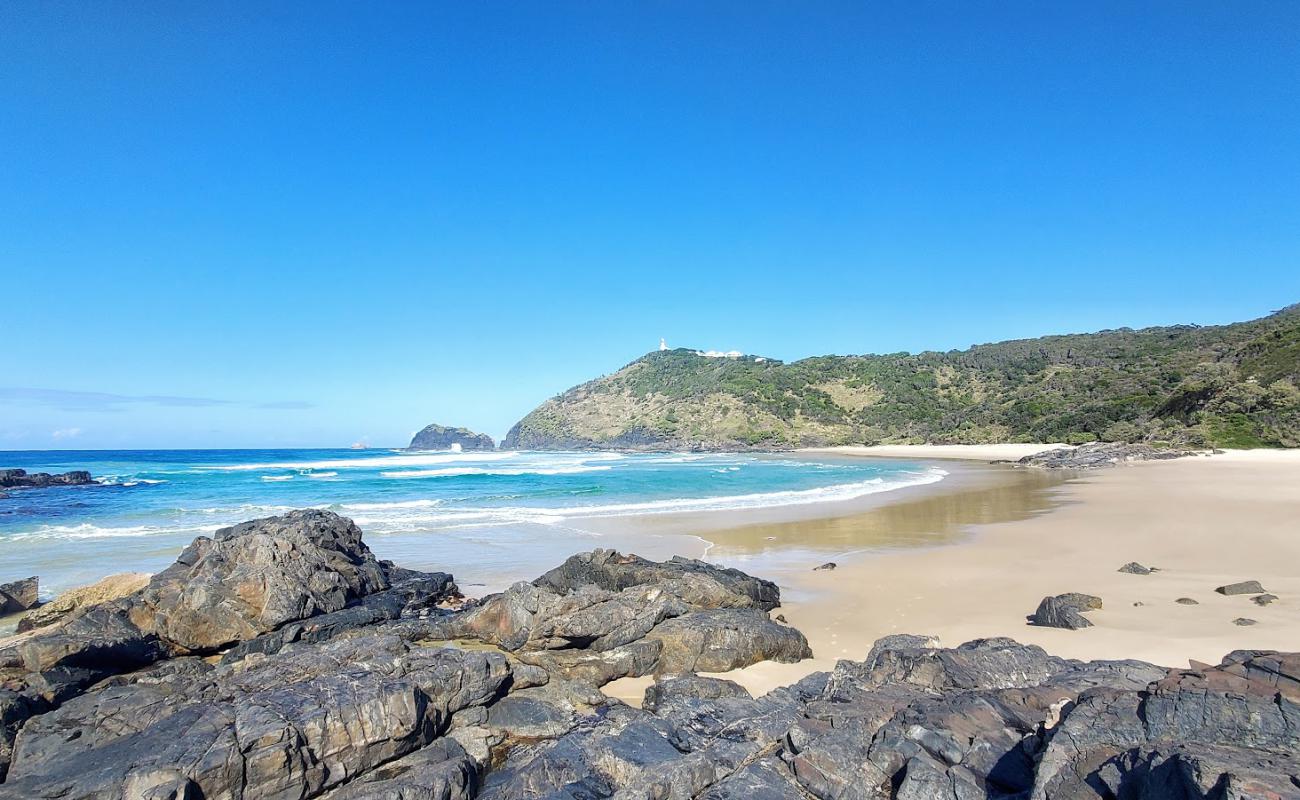 Photo de North Smoky Beach avec sable fin et lumineux de surface