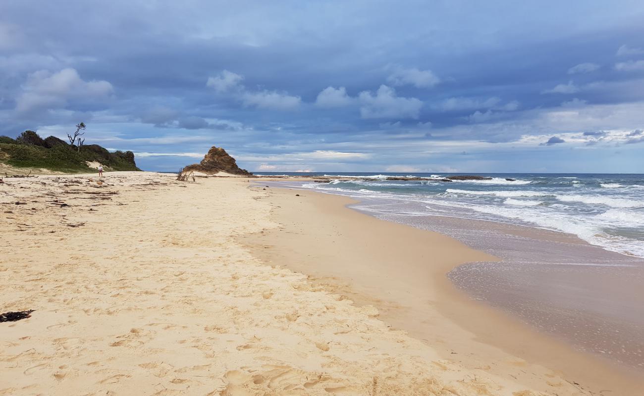 Photo de South Valla Beach avec sable fin et lumineux de surface