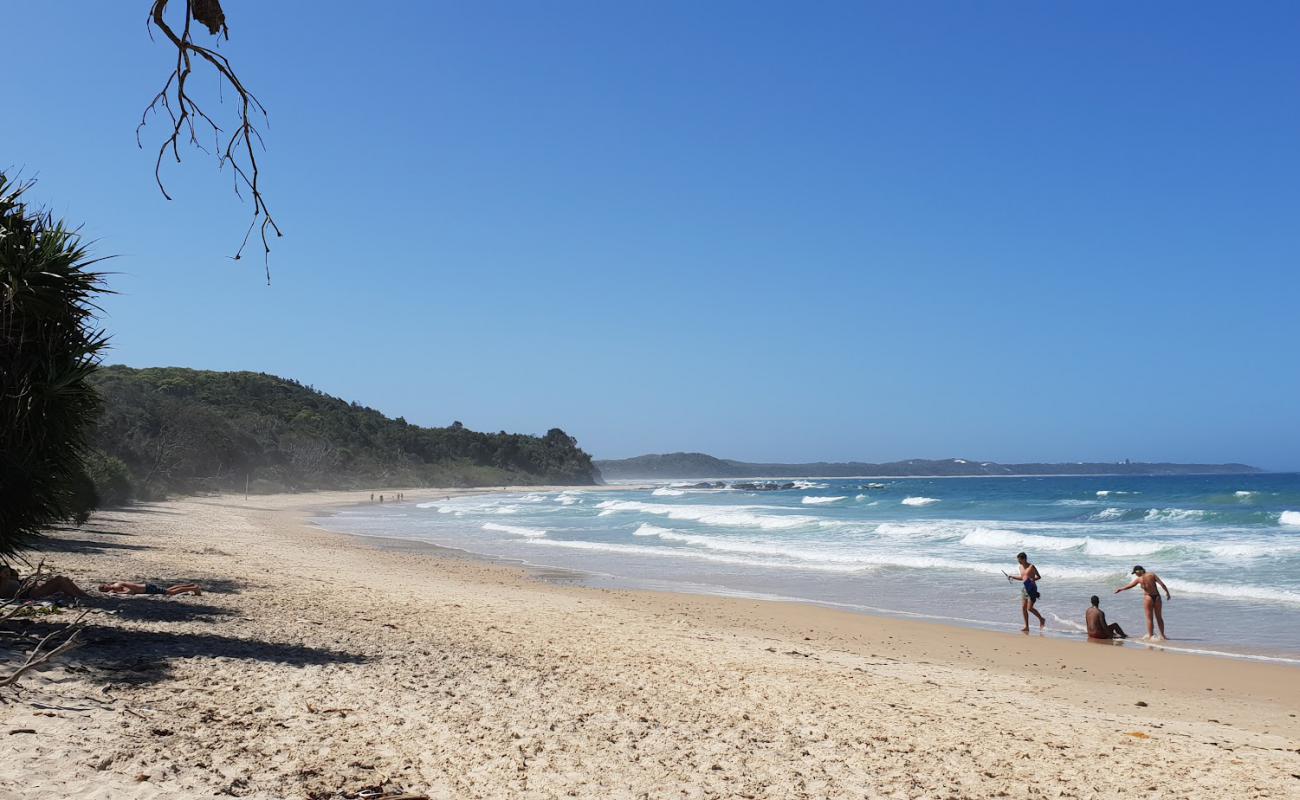 Photo de Diggers Camp Beach avec sable lumineux de surface