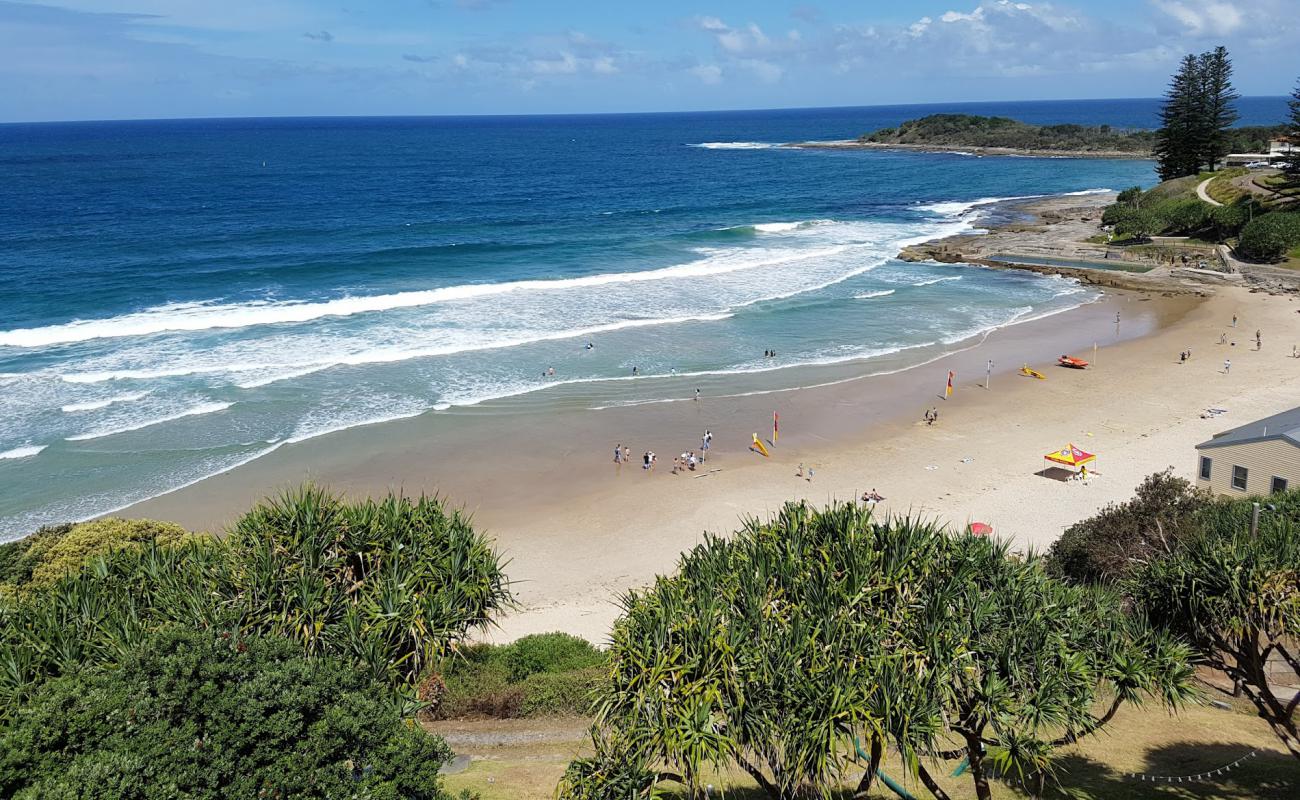 Photo de Yamba Beach avec sable lumineux de surface