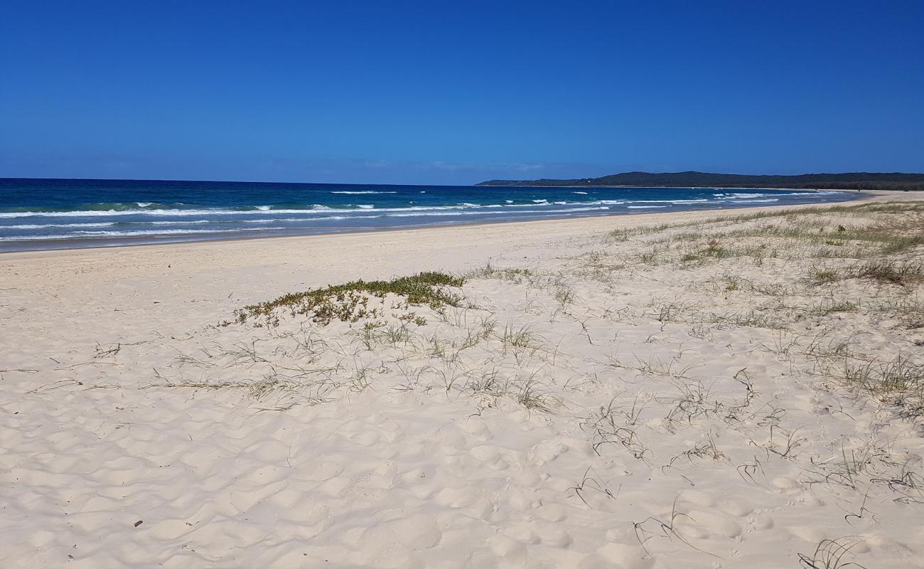 Photo de Minjerribah Camping Beach avec sable fin et lumineux de surface