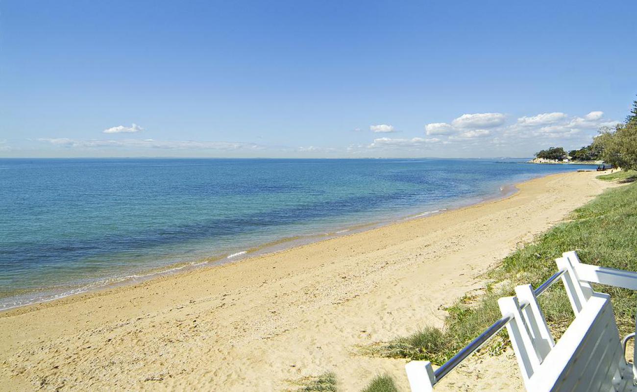 Photo de Margate Beach avec sable lumineux de surface