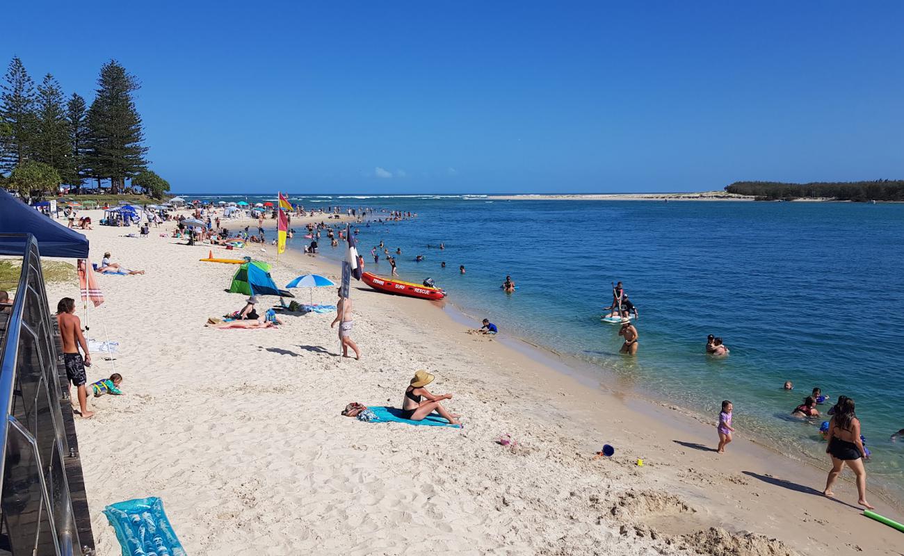 Photo de Bulcock Beach avec sable fin et lumineux de surface