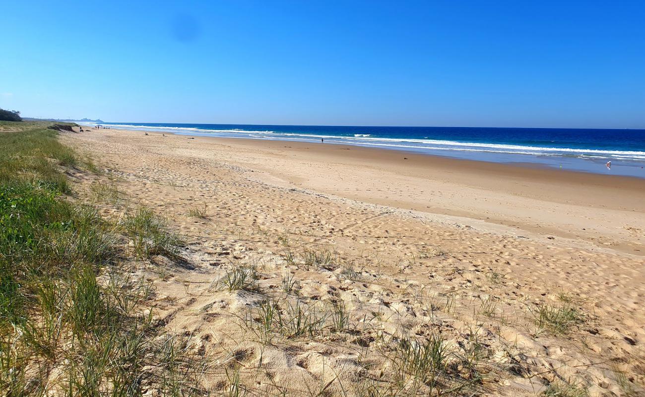 Photo de Wurtulla Beach avec sable lumineux de surface