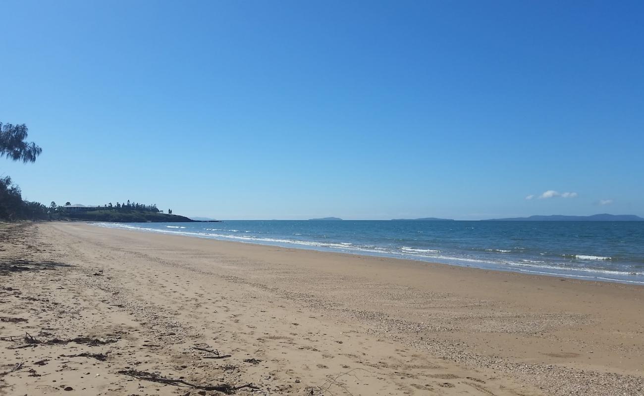 Photo de Fishermans middle Beach avec sable lumineux de surface