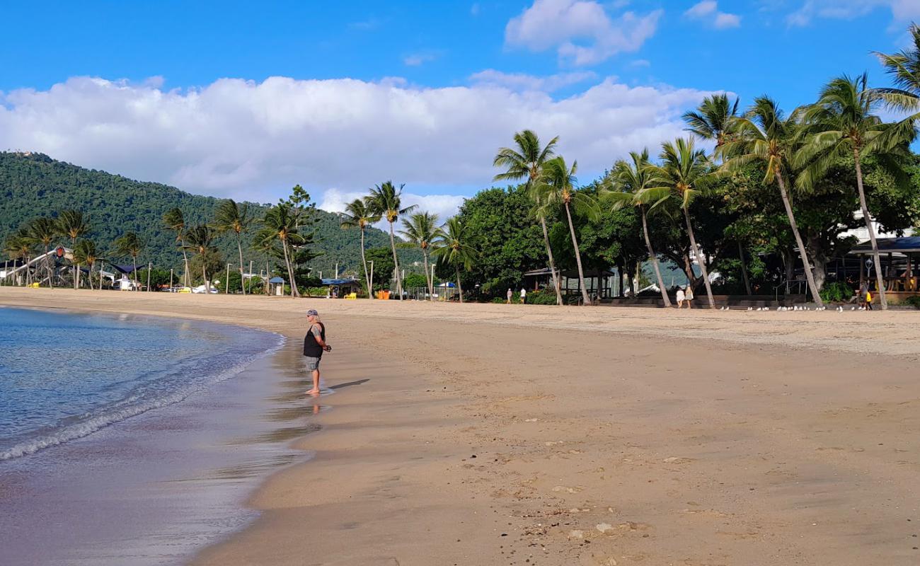 Photo de Airlie Beach avec sable lumineux de surface