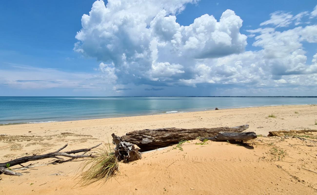 Photo de Cullen Point avec sable beige de surface