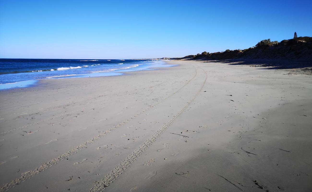 Photo de Sunset Beach avec sable beige de surface