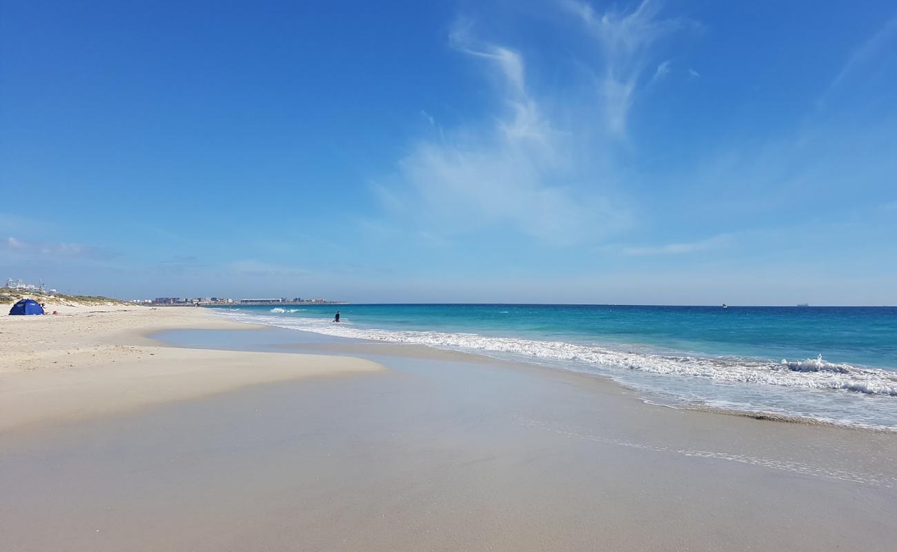 Photo de Leighton Beach avec sable lumineux de surface