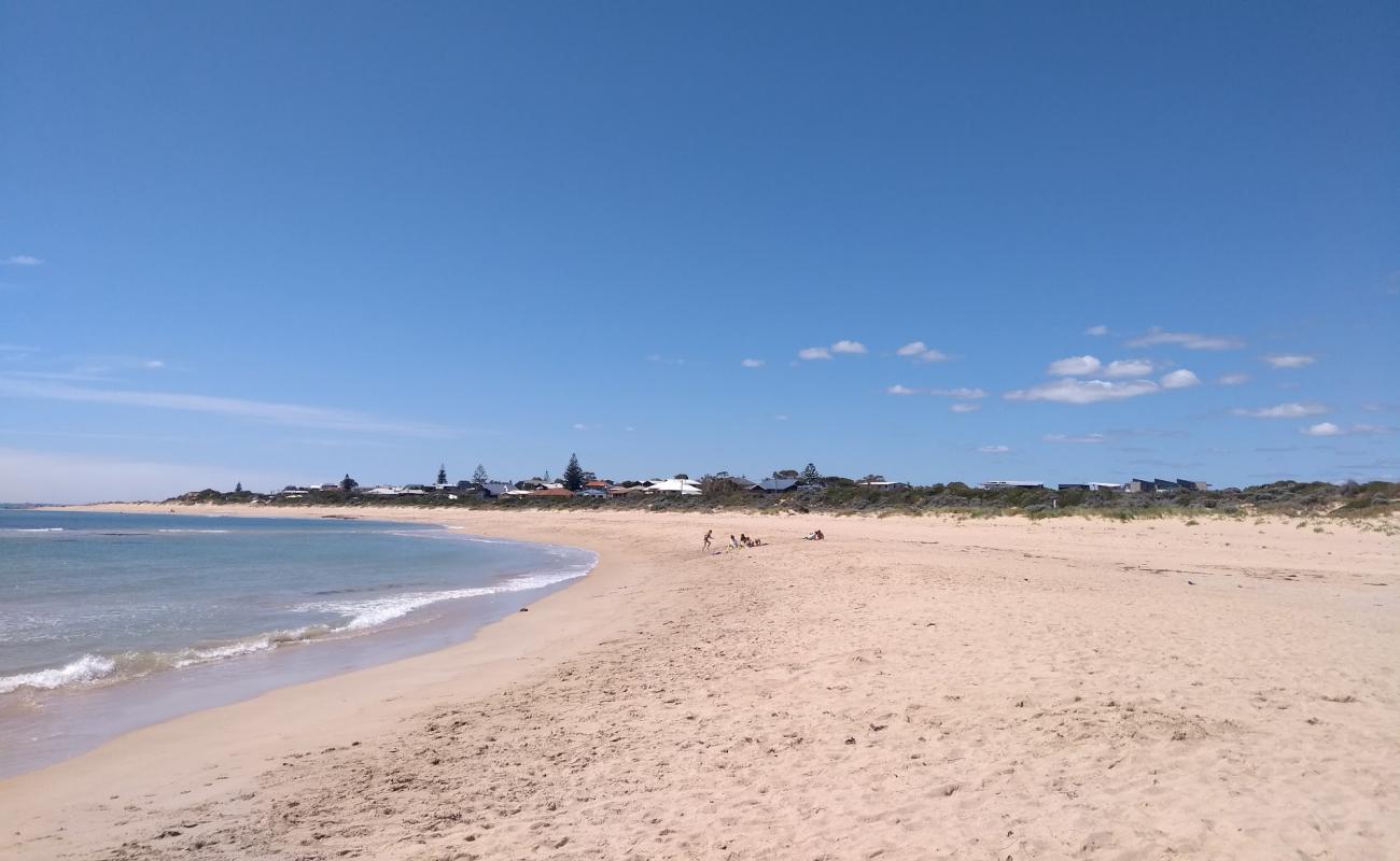 Photo de Avalon Beach avec sable beige de surface