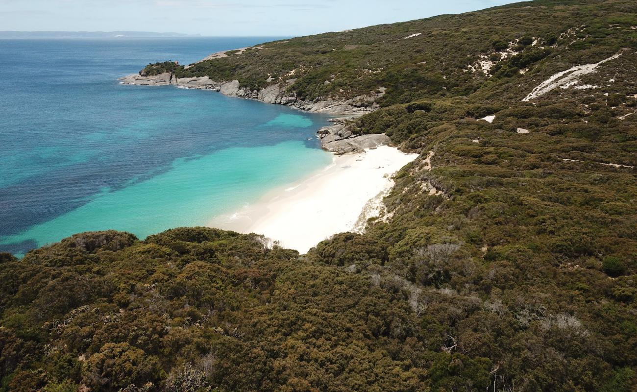 Photo de Dunsky Beach avec sable lumineux de surface