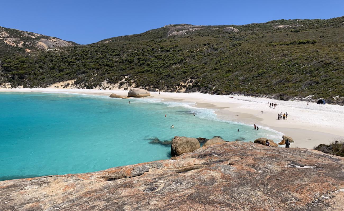 Photo de Little Beach avec sable fin blanc de surface