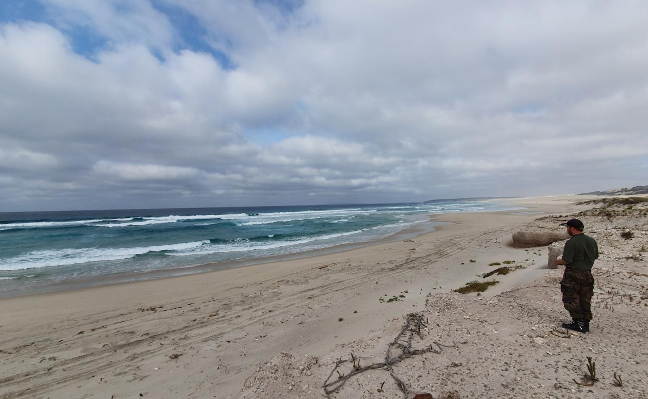 Photo de Reef Beach avec sable lumineux de surface