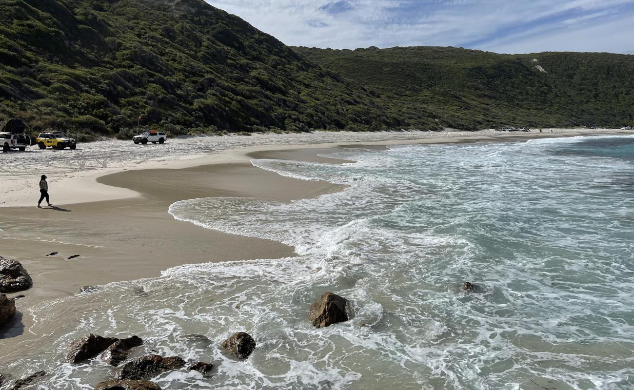 Photo de Stream Beach avec sable lumineux de surface