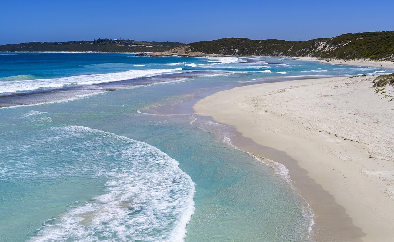 Photo de West Beach avec sable fin blanc de surface