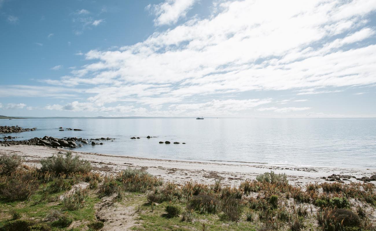 Photo de Engine Point Beach avec sable lumineux de surface