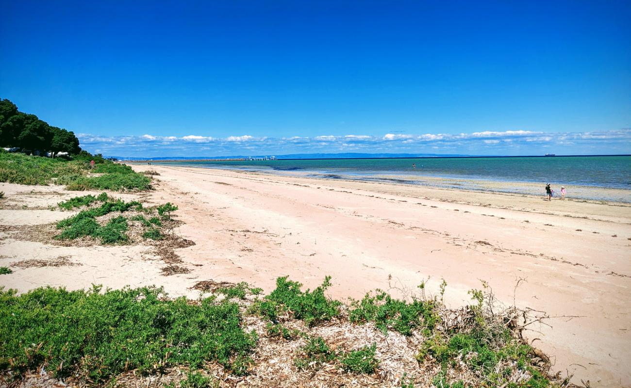 Photo de Whyalla Beach avec sable beige de surface