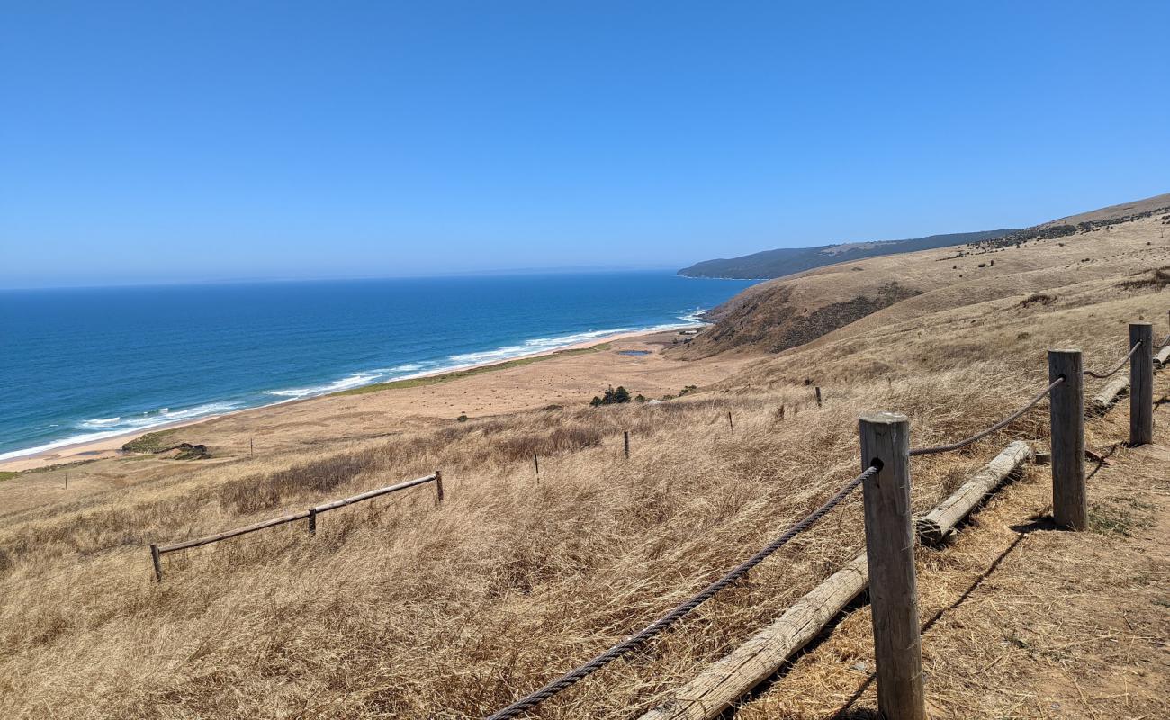 Photo de Tunkalilla Beach avec sable lumineux de surface