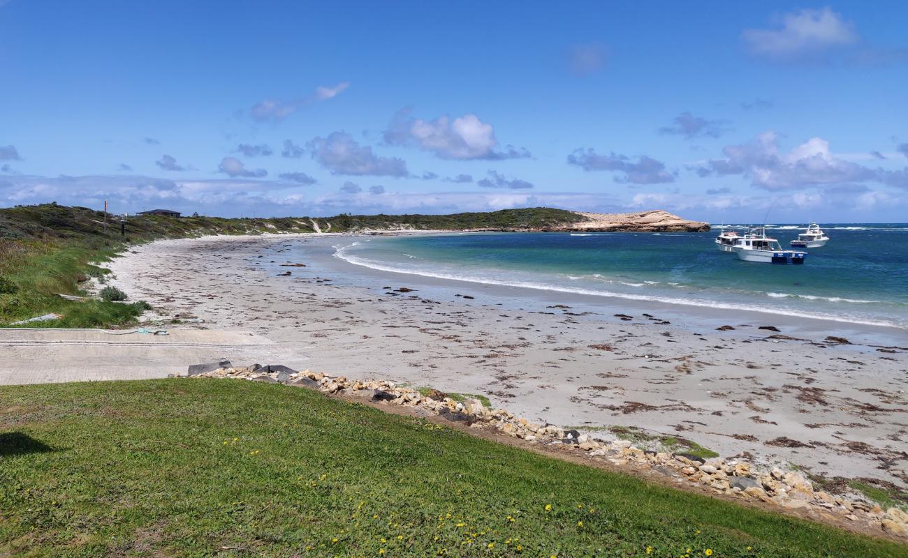 Photo de Bucks Bay Beach avec sable beige de surface