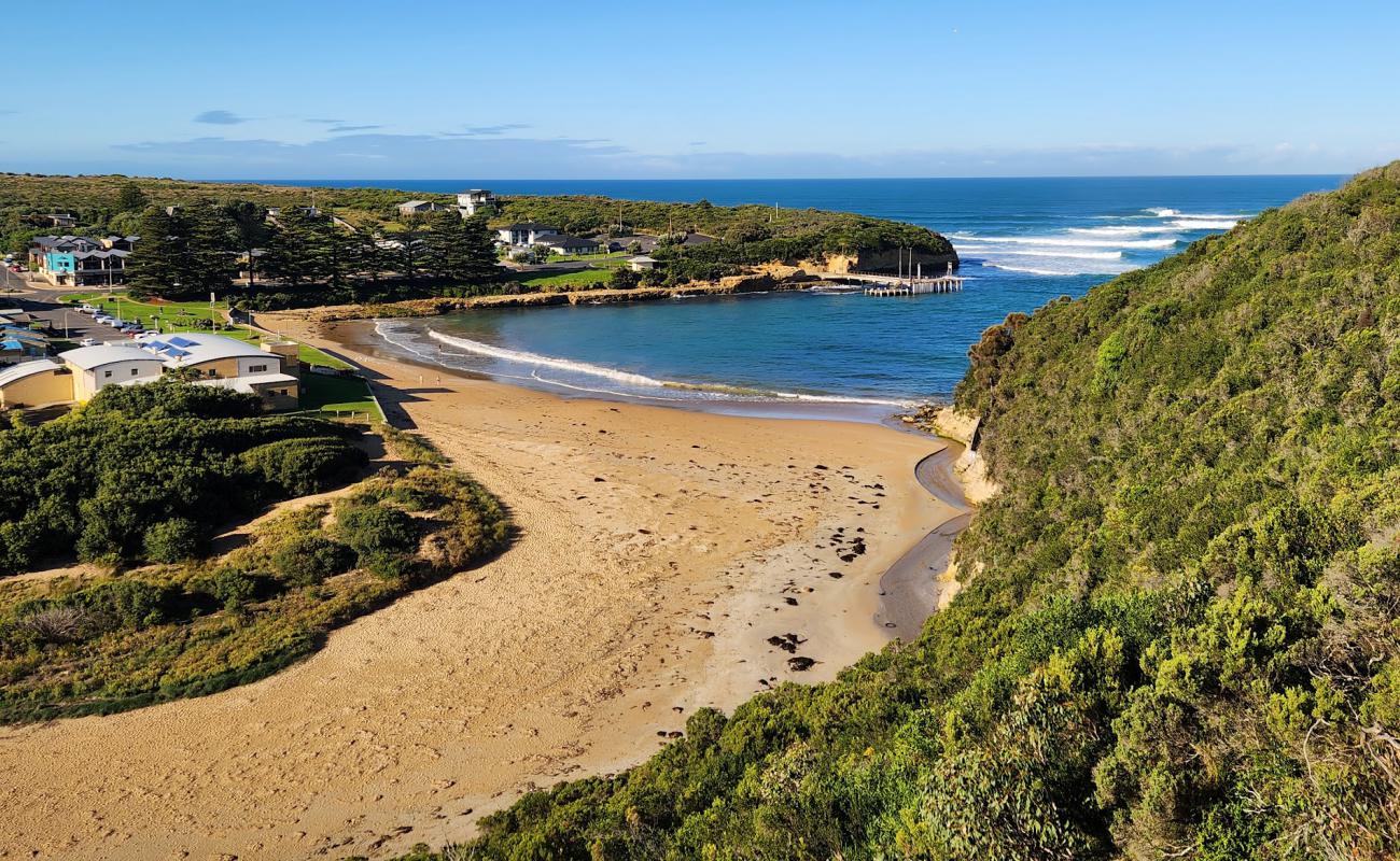 Photo de Port Campbell Beach avec sable lumineux de surface