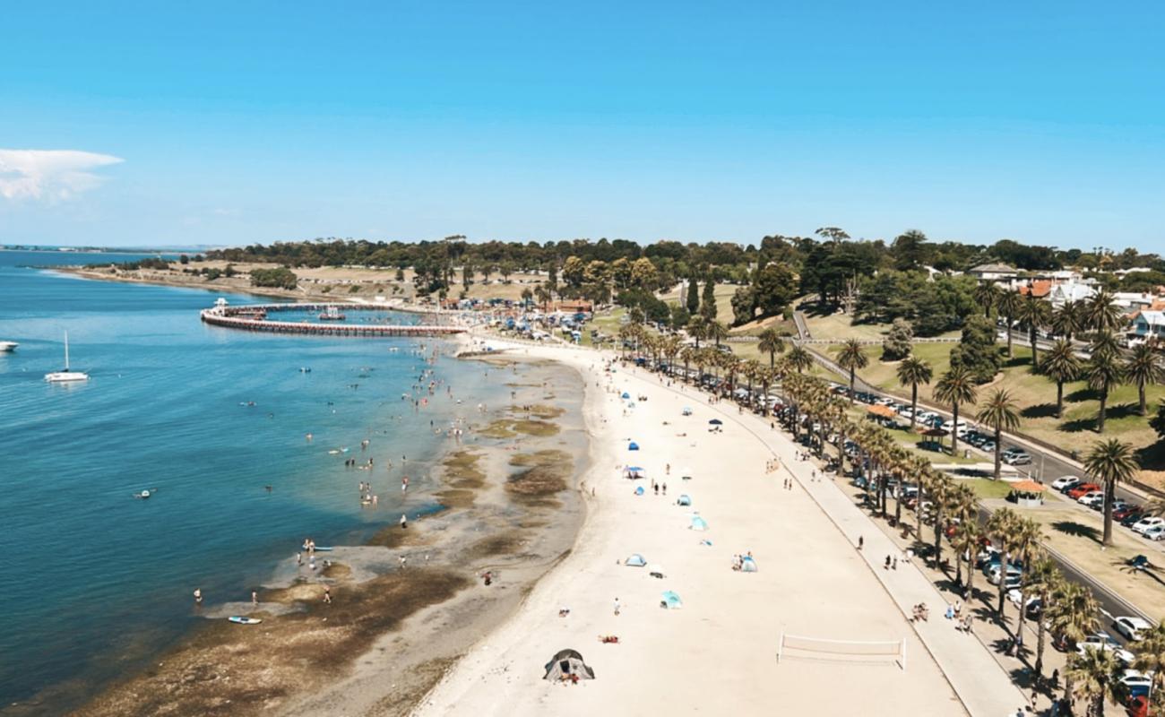Photo de Eastern Beach avec sable beige de surface
