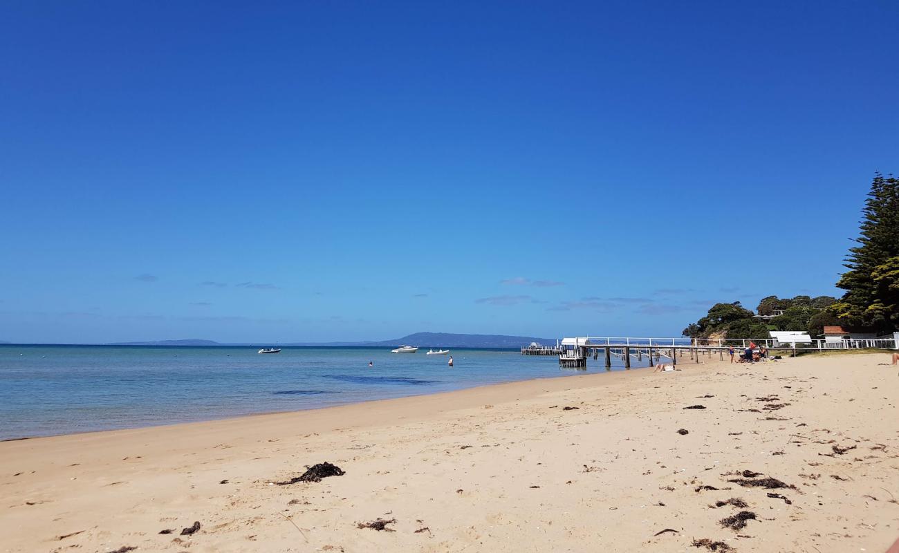 Photo de Sullivan Bay avec sable beige de surface