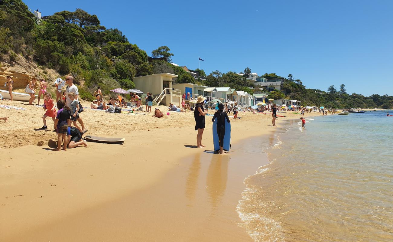 Photo de Portsea Beach avec sable beige de surface
