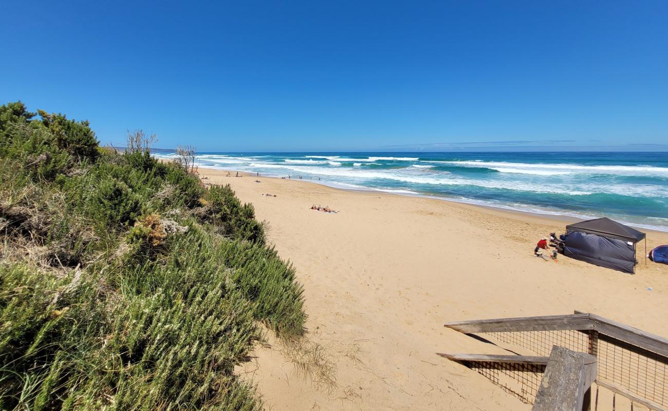 Photo de Rye Ocean Beach avec sable beige de surface