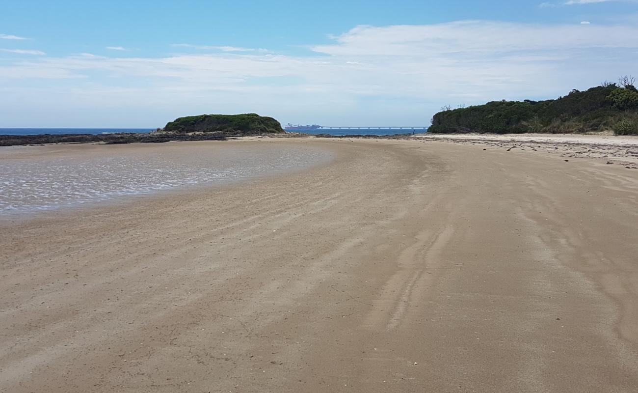 Photo de Peggs Beach avec sable lumineux de surface