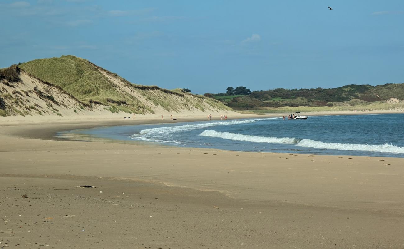 Photo de Magherabeg Beach avec sable lumineux de surface