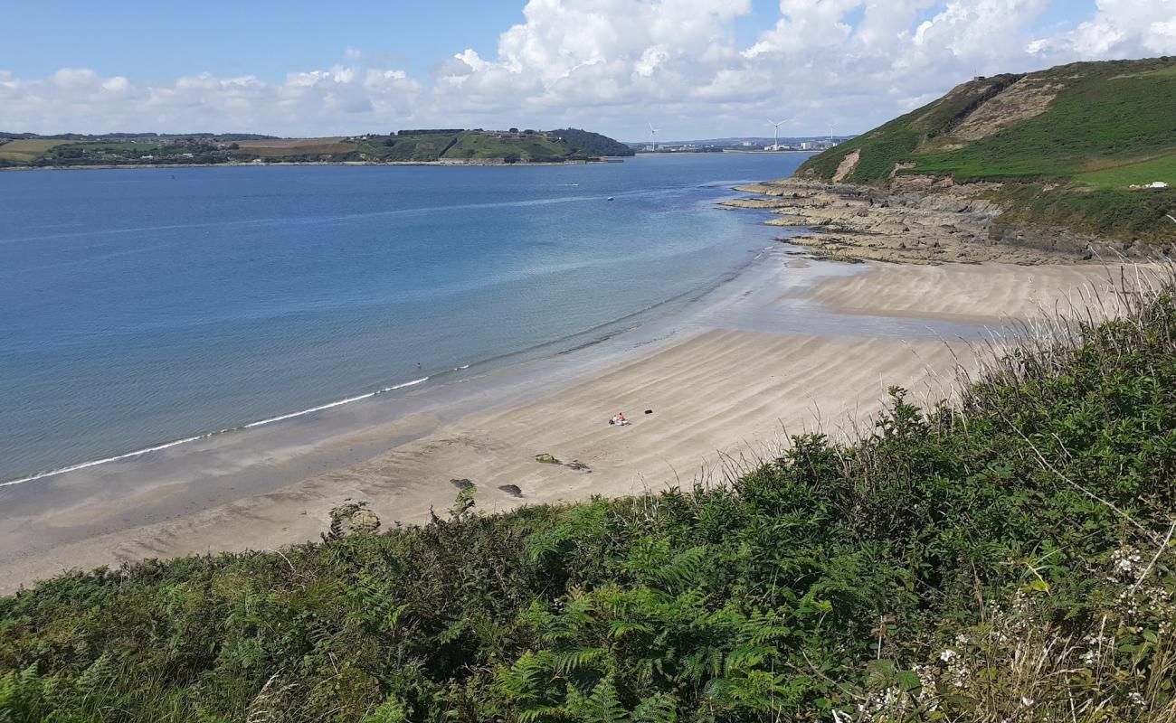 Photo de White Bay Beach avec sable beige de surface