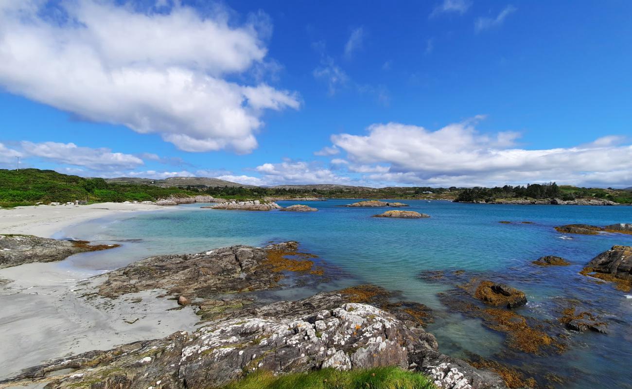 Photo de Ballyrisode Beach avec sable beige de surface