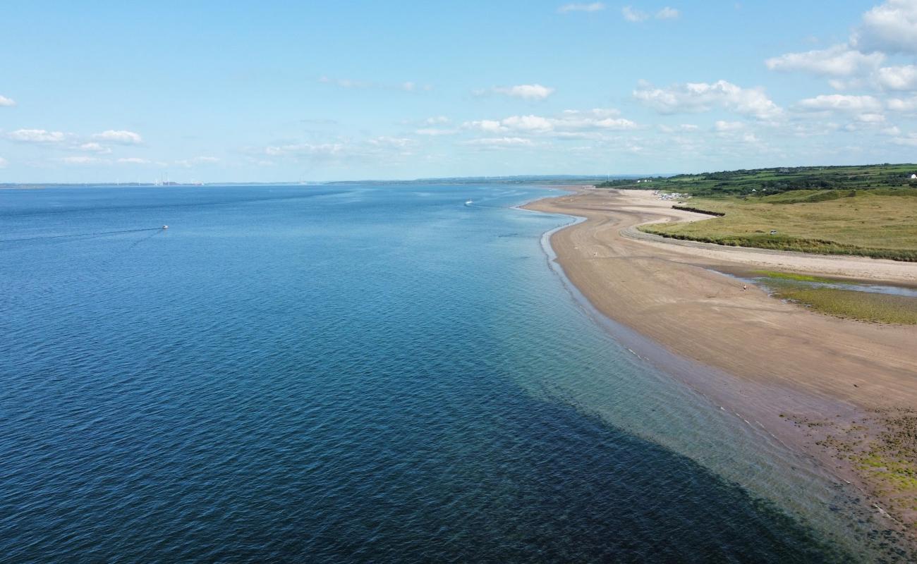 Photo de Beale Beach avec sable beige de surface
