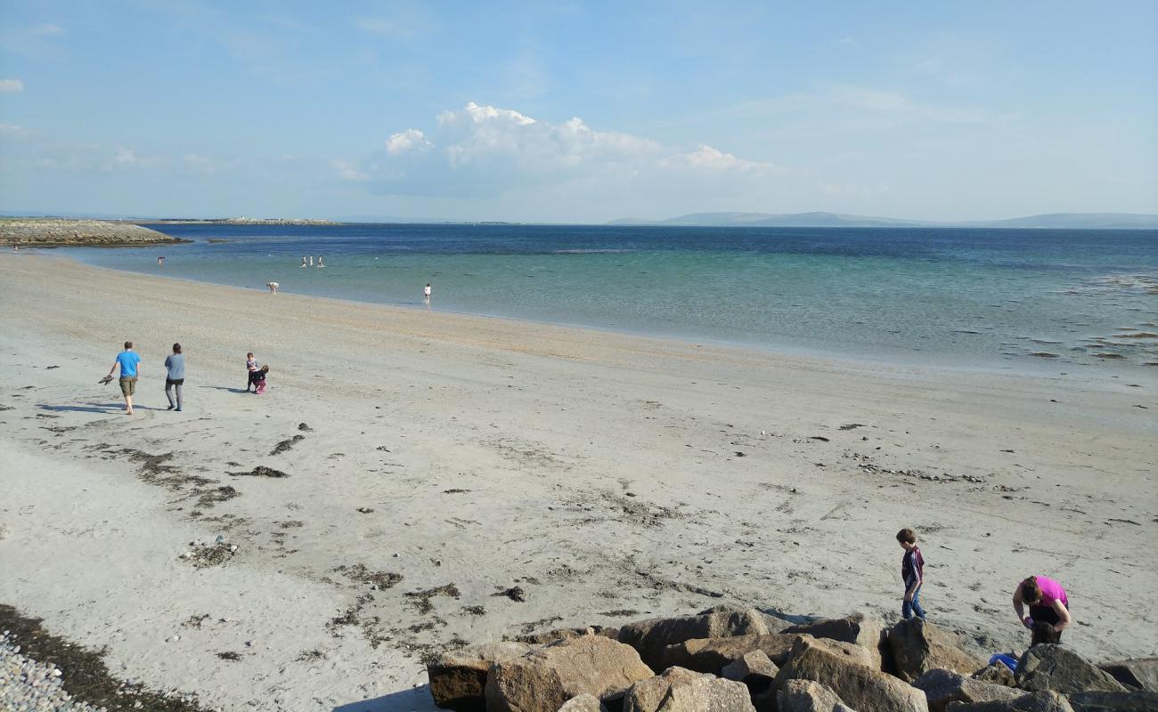 Photo de Grattan Beach avec sable beige de surface